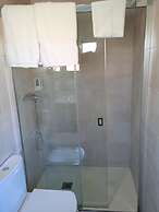 Hotel 170