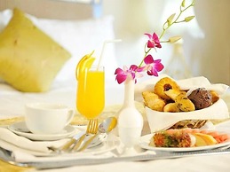 Al Safir Hotel & Tower