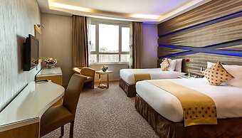 Al Safir Hotel & Tower