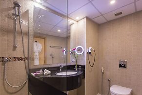 Al Safir Hotel & Tower