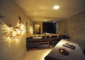Casablanca Suites & SPA