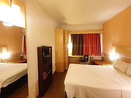 Ibis Manaus Distrito Industrial