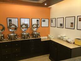 Emblem Hotel, New Friends Colony