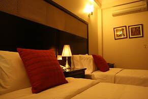 Emblem Hotel, New Friends Colony