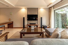 Seaes Hotel & Resort