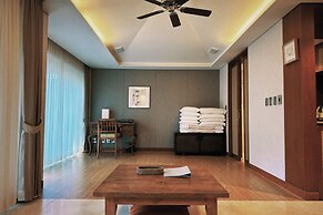 Seaes Hotel & Resort