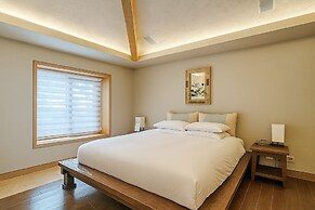Seaes Hotel & Resort