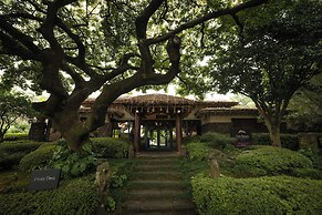 Seaes Hotel & Resort