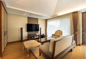 Seaes Hotel & Resort