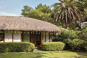 Seaes Hotel & Resort