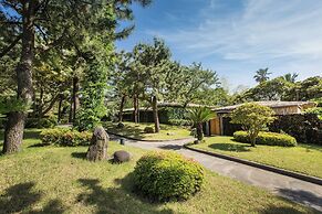 Seaes Hotel & Resort