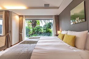 Seaes Hotel & Resort