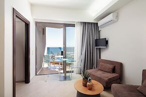 Steris Elegant Beach Hotel & Apartments