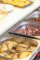 Steris Elegant Beach Hotel & Apartments