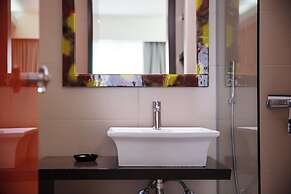 Steris Elegant Beach Hotel & Apartments