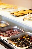 Steris Elegant Beach Hotel & Apartments