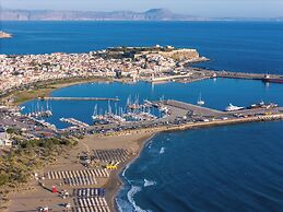 Steris Elegant Beach Hotel & Apartments