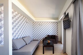 Steris Elegant Beach Hotel & Apartments