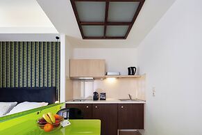 Steris Elegant Beach Hotel & Apartments