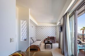 Steris Elegant Beach Hotel & Apartments