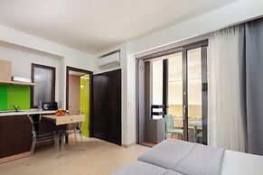 Steris Elegant Beach Hotel & Apartments