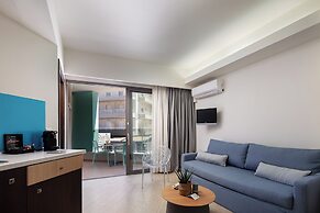 Steris Elegant Beach Hotel & Apartments