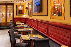 Hotel Manfredi Suite in Rome