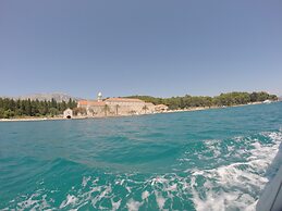 Dragan´s Den Hostel