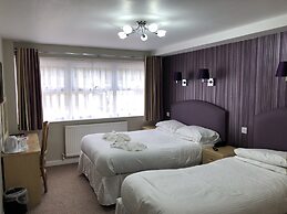 Riviera Hotel