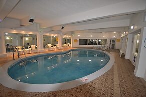 Riviera Hotel