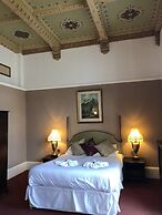Riviera Hotel