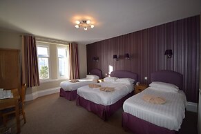 Riviera Hotel