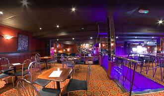 Riviera Hotel
