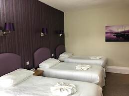 Riviera Hotel