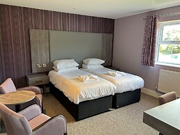 Riviera Hotel