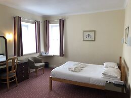 Riviera Hotel