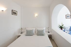 Kastro Suites