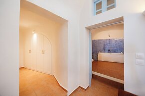 Kastro Suites