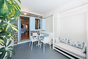 Kastro Suites