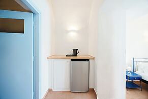Kastro Suites