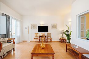 Kastro Suites