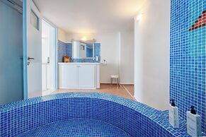 Kastro Suites