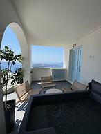 Kastro Suites
