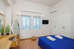 Kastro Suites