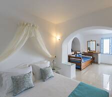 Kastro Suites