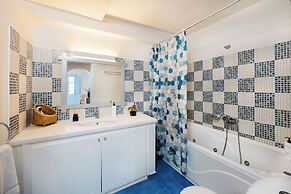 Kastro Suites