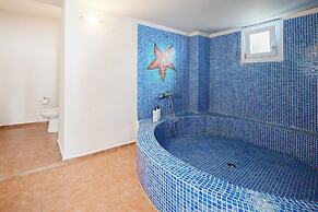 Kastro Suites