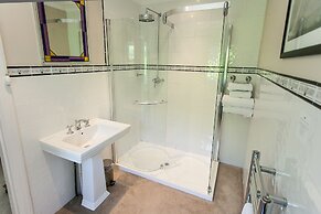 Claverton Country House Hotel