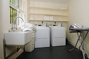 West End Hotel - Hostel