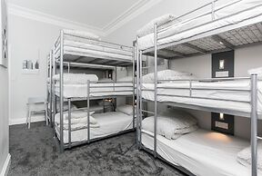 West End Hotel - Hostel